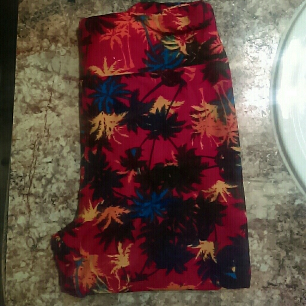 Lularoe palm tree os leggings